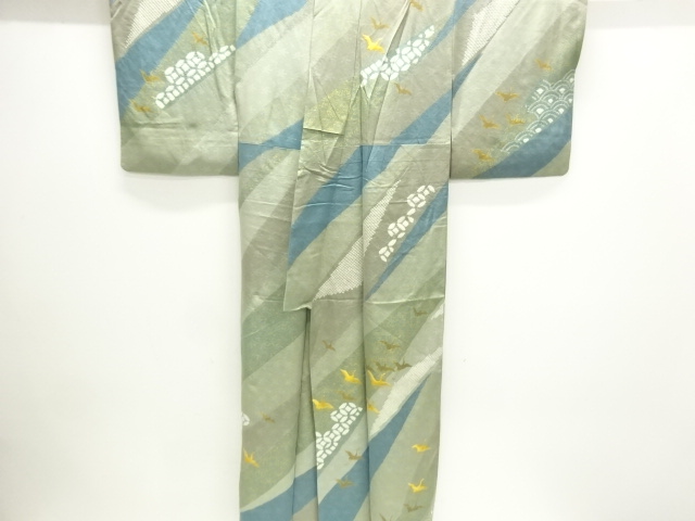  絞り群鶴模様刺繍一つ紋訪問着